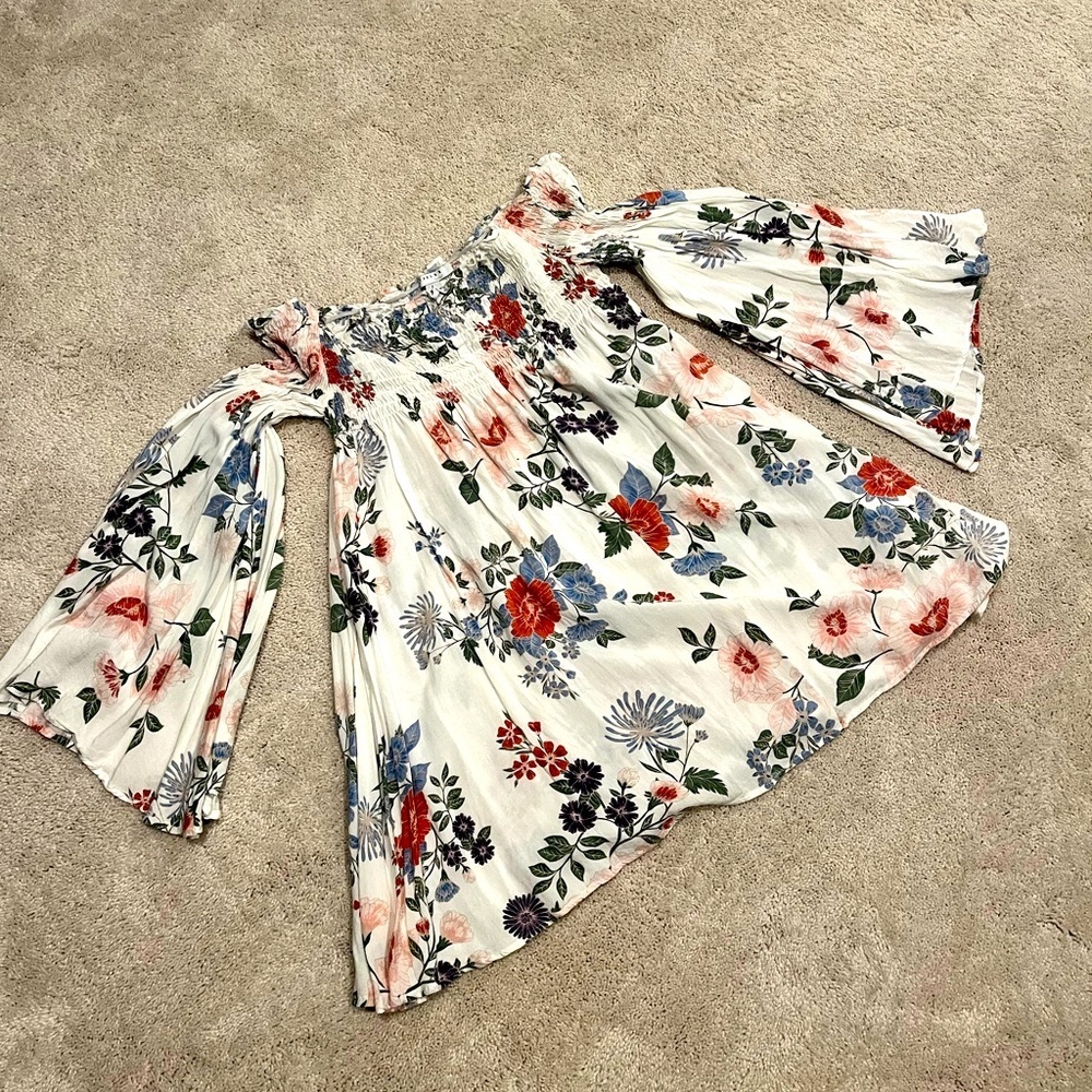 Floral Off-the-Shoulder wide-sleeve dress!